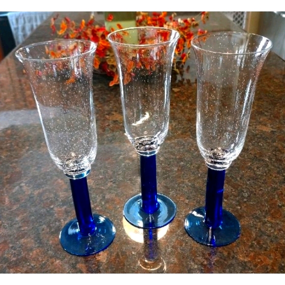 Unbranded Other - Hand Blown Blue Stemmed Bubble Champagne Flutes-3